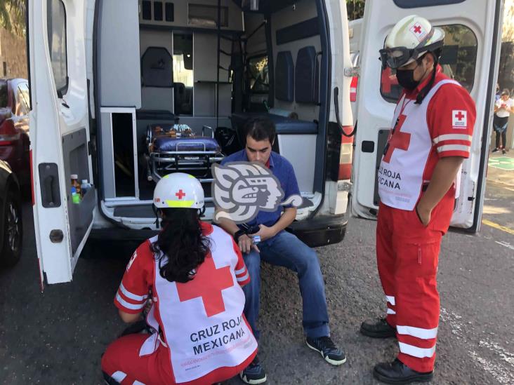 Choque automovilístico deja dos personas lesionadas en Veracruz