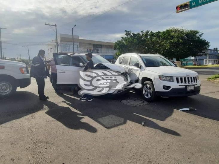 Choque entre dos unidades, deja una persona lesionada en Veracruz