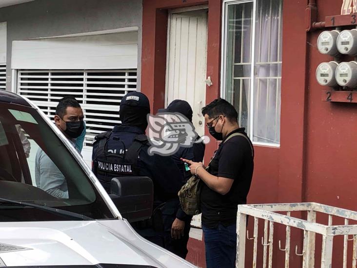 Encuentran a mujer muerta en colonia de Veracruz