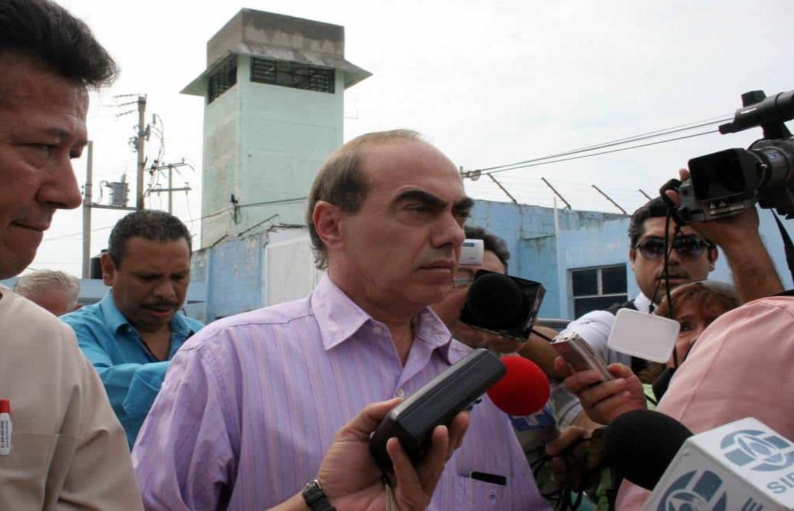 Juez admite a trámite juicio de amparo de Kamel Nacif