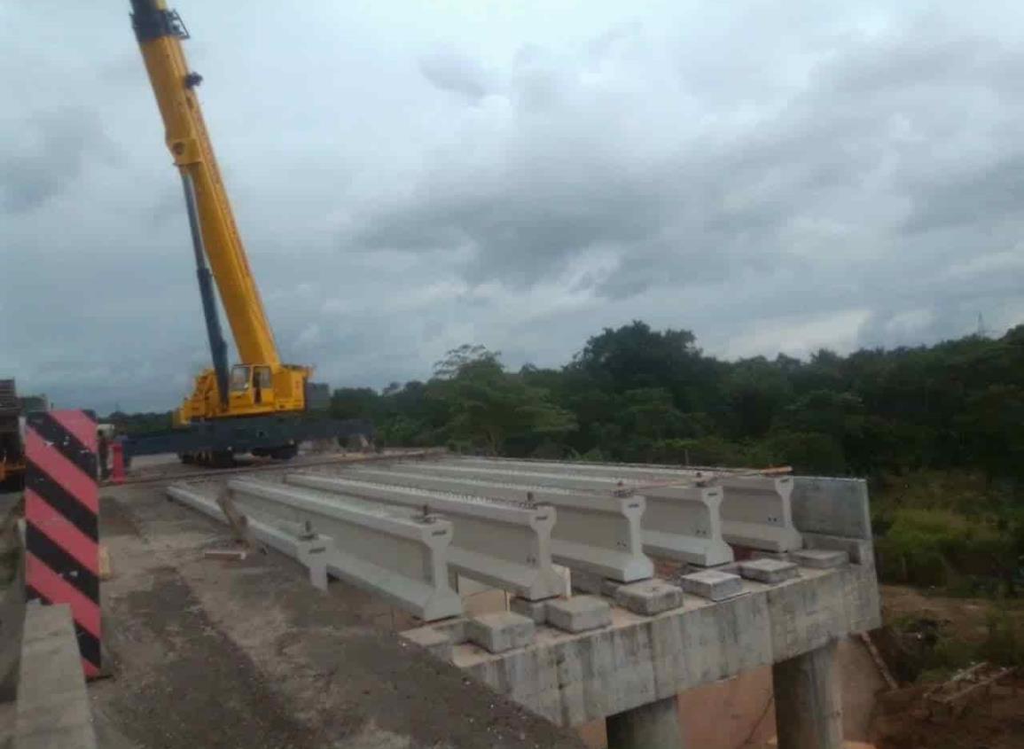 Avanza instalación de puente  de la ex Azufrera; cierra 5 horas la Jáltipan-Chinameca