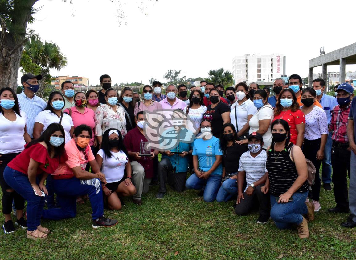 Mujeres aprenden defensa personal ante incesante violencia 