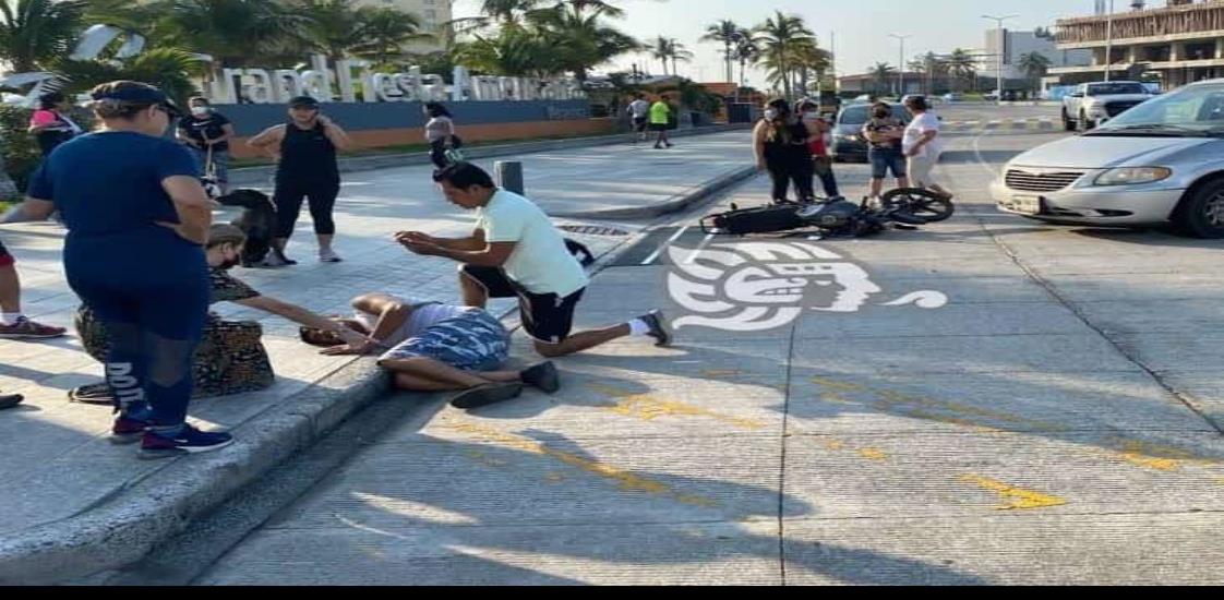 Camioneta embiste a motociclista en Boca del Río