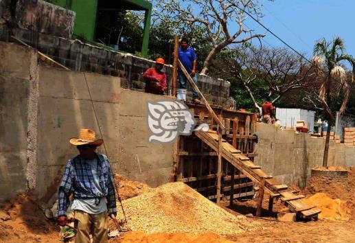 Más de 2 mil obreros del sur de Veracruz trabajan en Dos Bocas