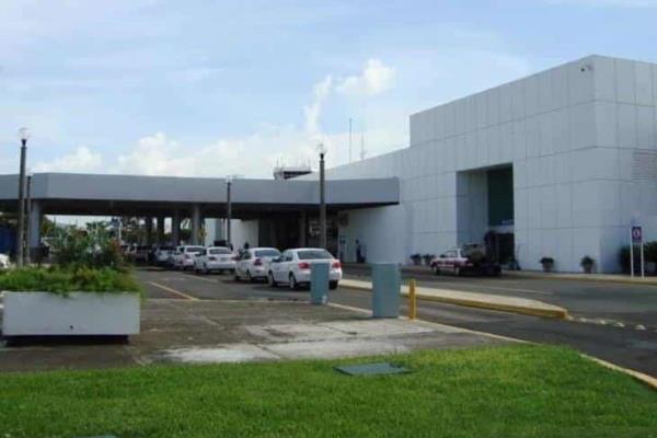 Aterrizan helicópteros procedentes de Panamá en el Aeropuerto de Veracruz