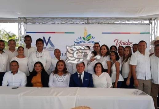 Víctor Morales rinde protesta como alcalde de Jamapa