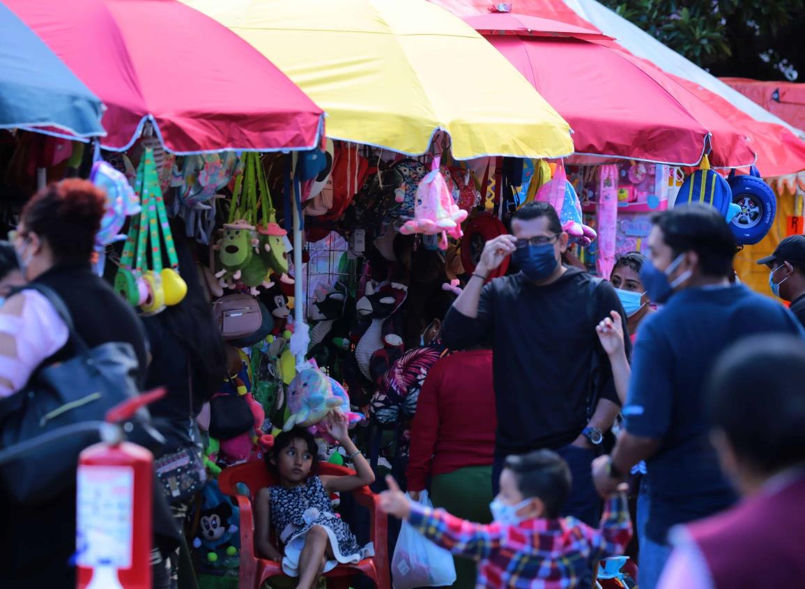 Permiten a fayuqueros vender en la avenida; mantienen protocolos de salud