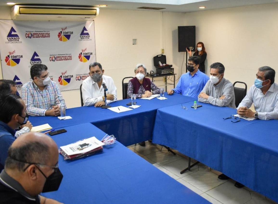 Aterrizar inversiones en Coatzacoalcos prioridad durante próximos cuatro años