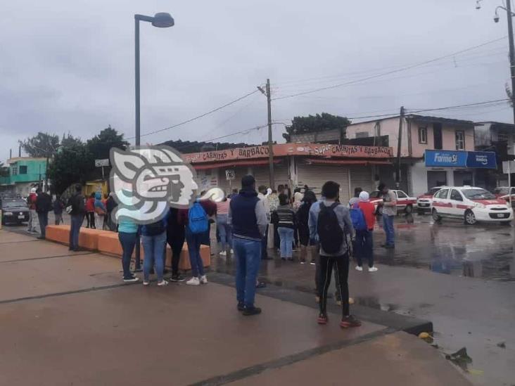 Por frente frío, suspenden servicio de transporte fluvial en Coatzacoalcos