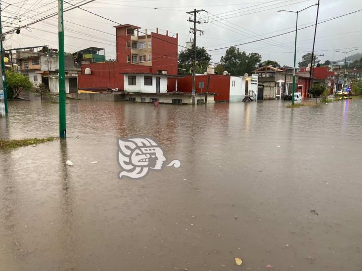 Lluvia provoca inundaciones este jueves en Xalapa; SSP activa Plan Tajín