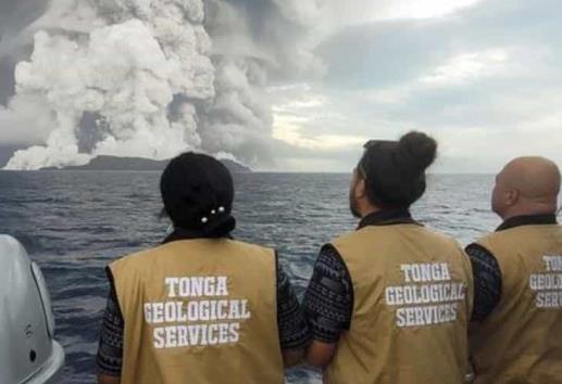Alerta en el Pacífico por erupción submarina