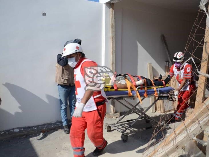 Cae obrero desde tercer piso en Veracruz