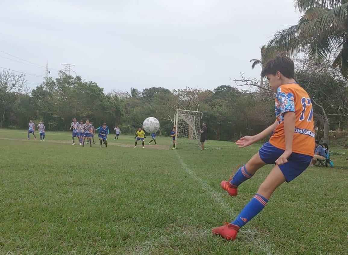 Fiesta de goles en liga de fútbol