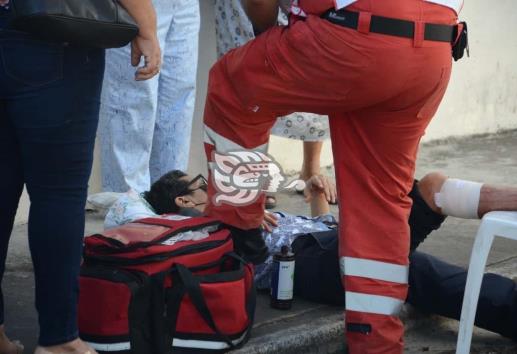 Balean y asaltan a hombre en calles de Veracruz