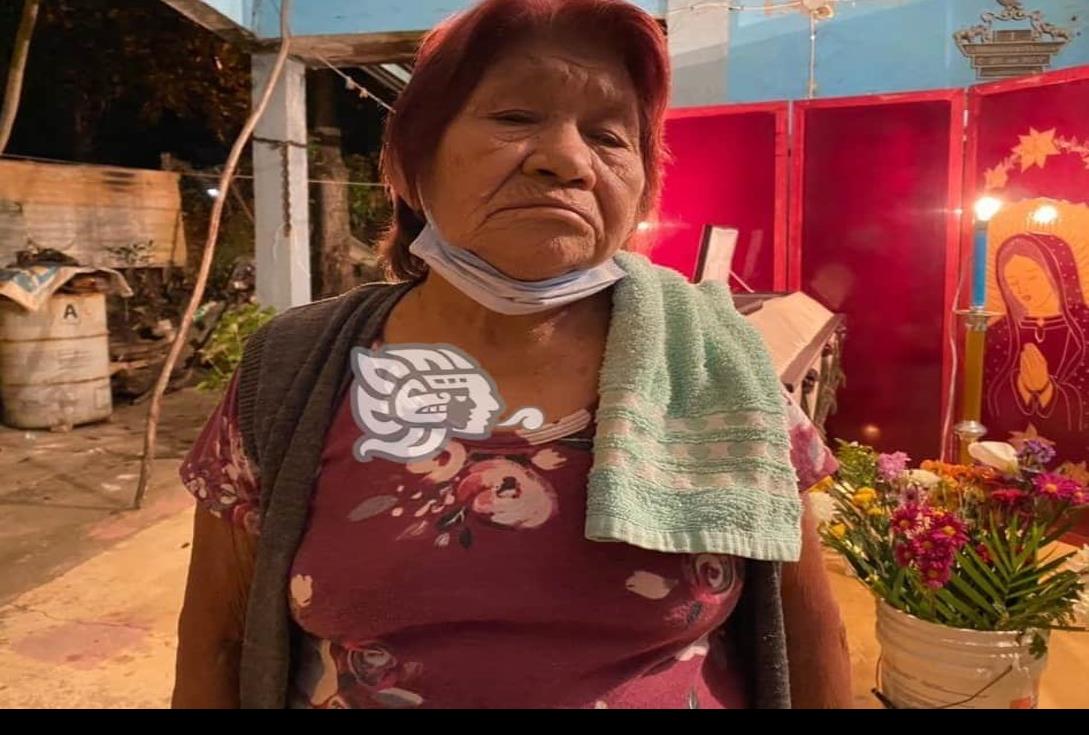 Doña Juana pide justicia por la muerte de su hijo en Minatitlán