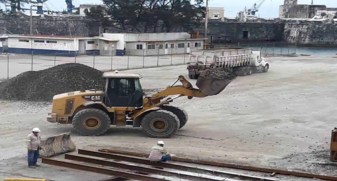 Van 300 mil toneladas de balastro trasladadas al puerto de Veracruz para el Tren Maya