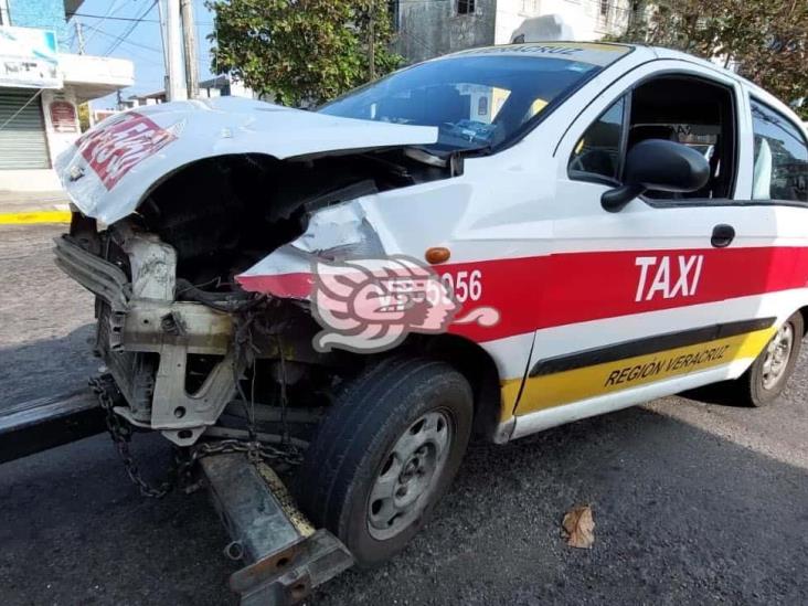 Se registra accidente en calles del centro de Veracruz; deja un lesionado