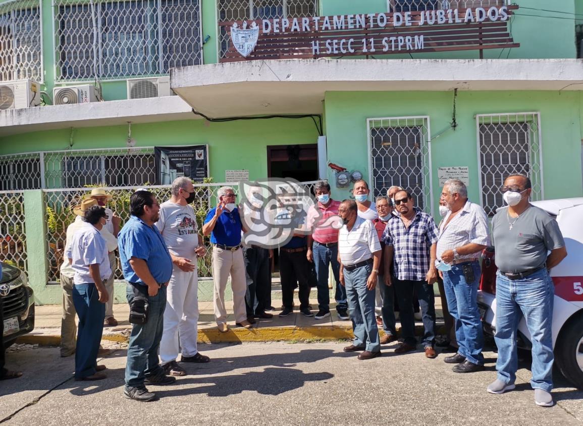 Jubilados de la Sección 11 exigen asamblea, cuentas claras y elecciones