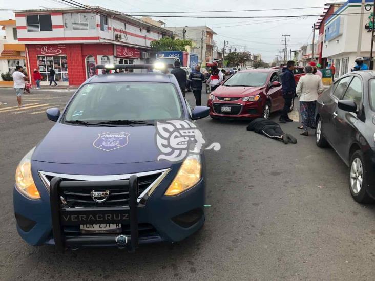 Atropellan a mujer en calles de Veracruz