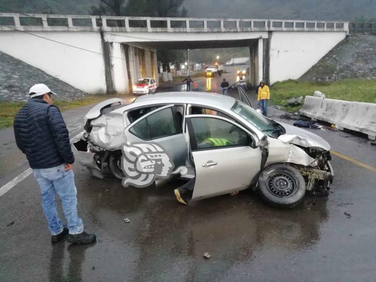 Vuelca vehículo en la autopista Puebla-Córdoba