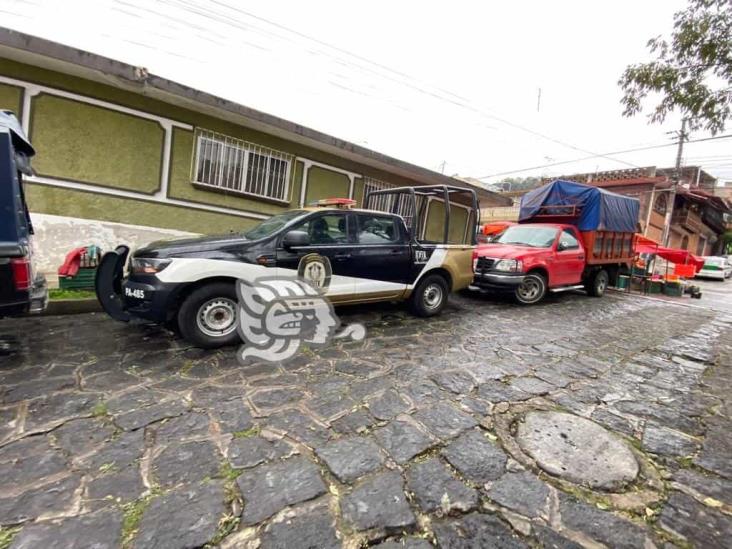 Xalapa: jardineras de calle Jalisco, ‘un baño público’ para elementos del IPAX