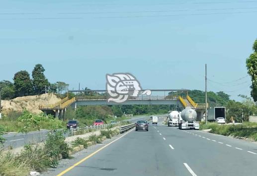 Esperan automovilistas trabajos de rehabilitación de la Coatza-Villa