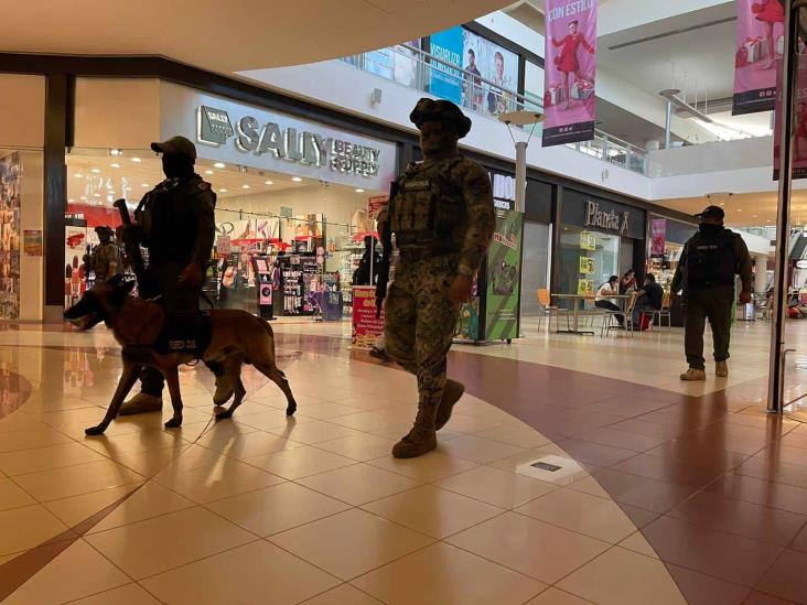 Implementan operativo  de vigilancia en plazas comerciales de Coatzacoalcos 