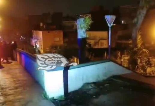 Mujer intenta suicidarse arrojándose del puente Xallitic, en Xalapa