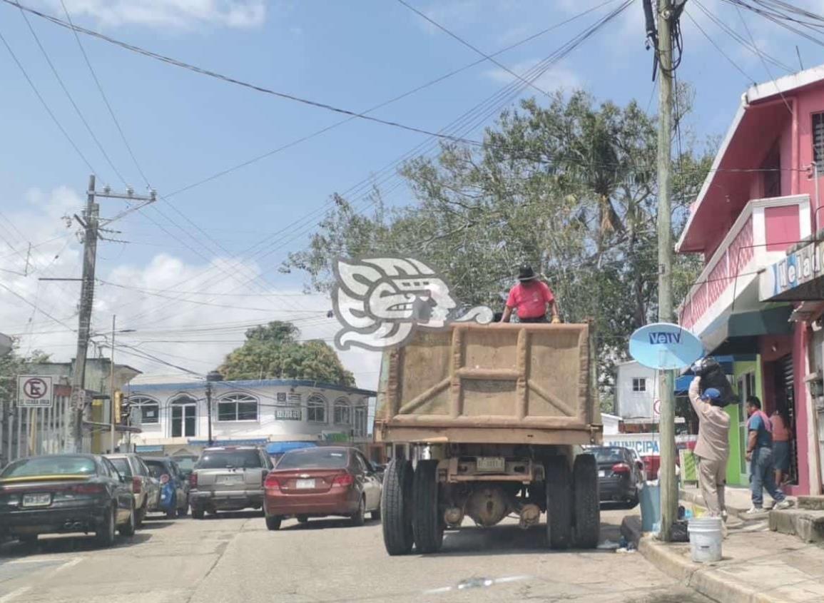 Nanchital comienza a restablecer el servicio de limpia pública