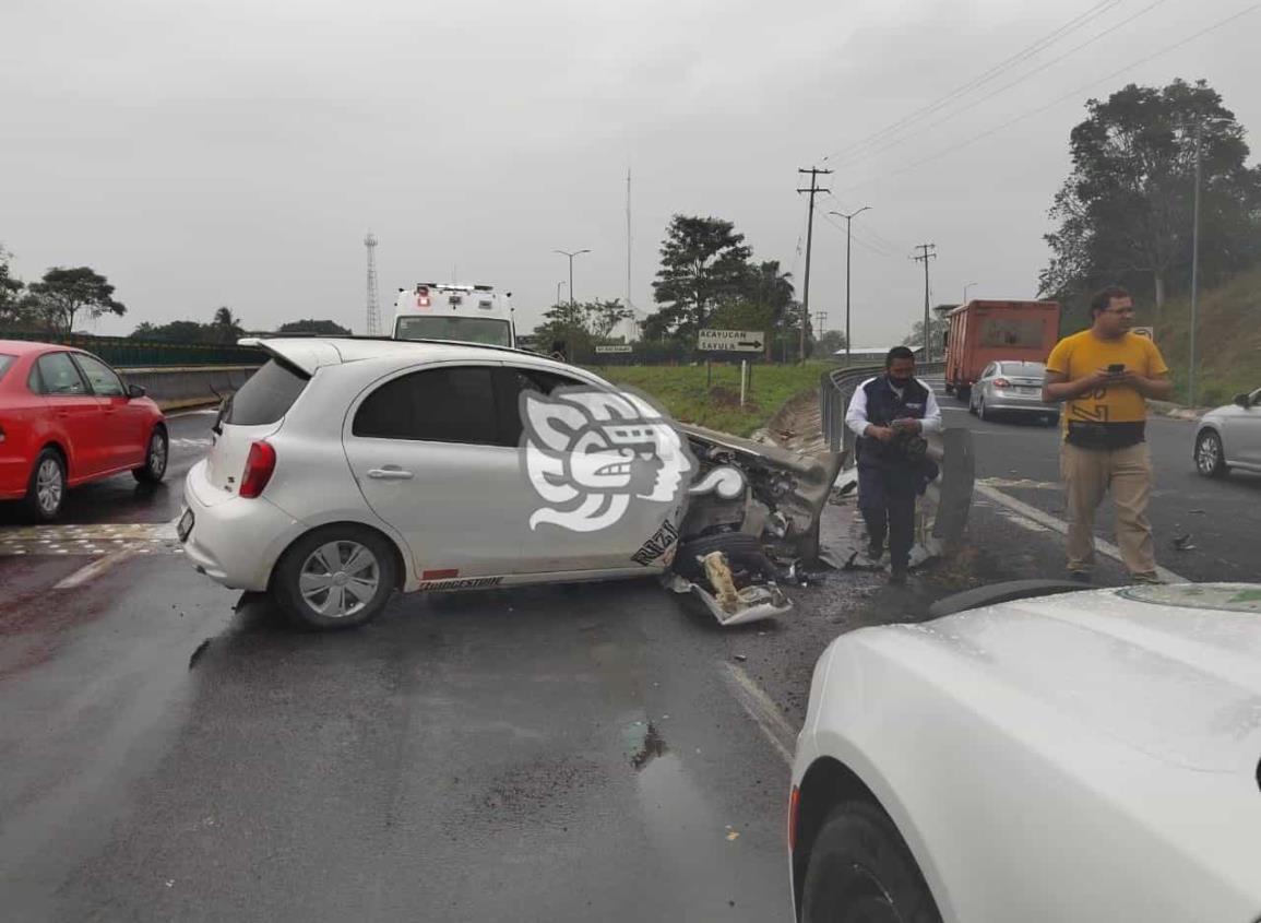 Profesionista tabasqueño se accidenta en Acayucan