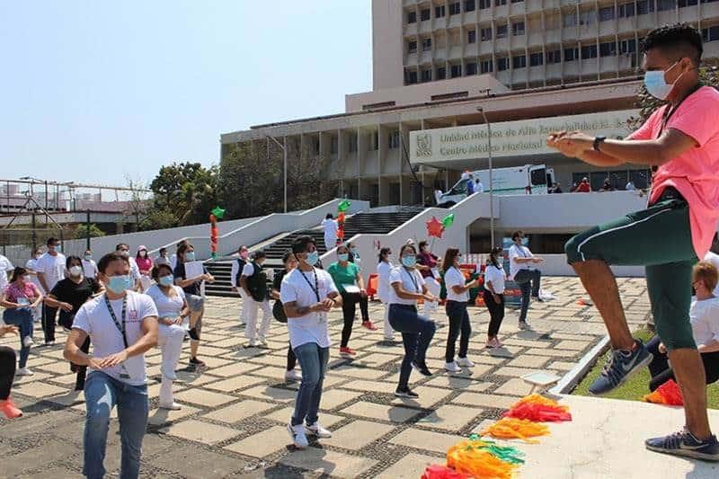 Realiza UMAE del IMSS en Veracruz triatlón ‘Brinca, Corre, Rueda’