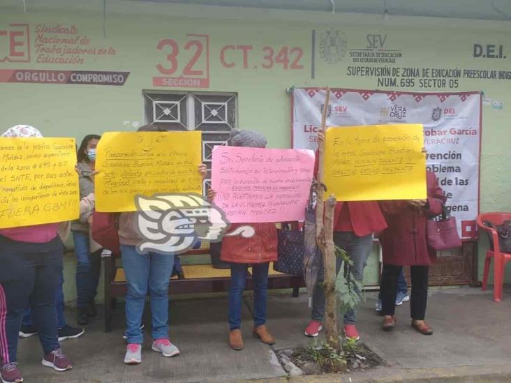 Nuevamente, maestros toman supervisión escolar indígena en Papantla