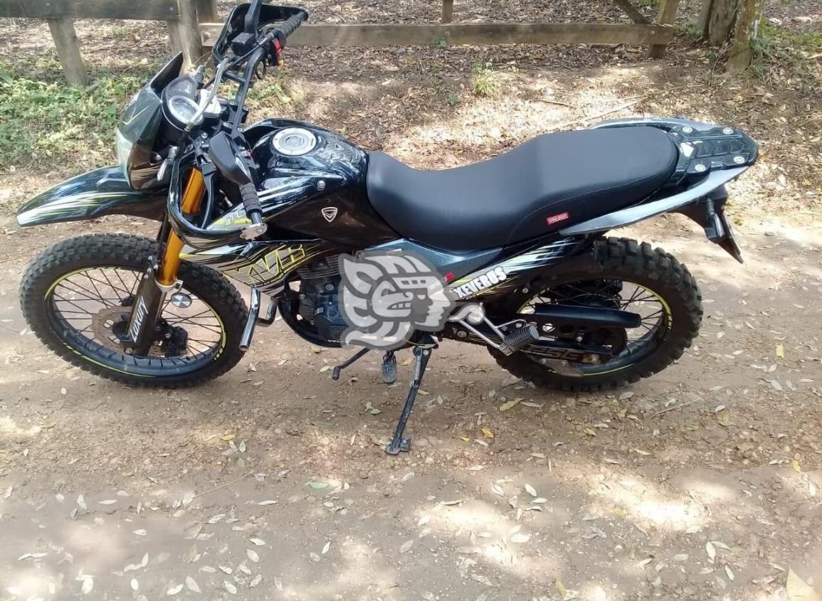 Roban motocicleta a trabajador cerca de la caseta de Acayucan