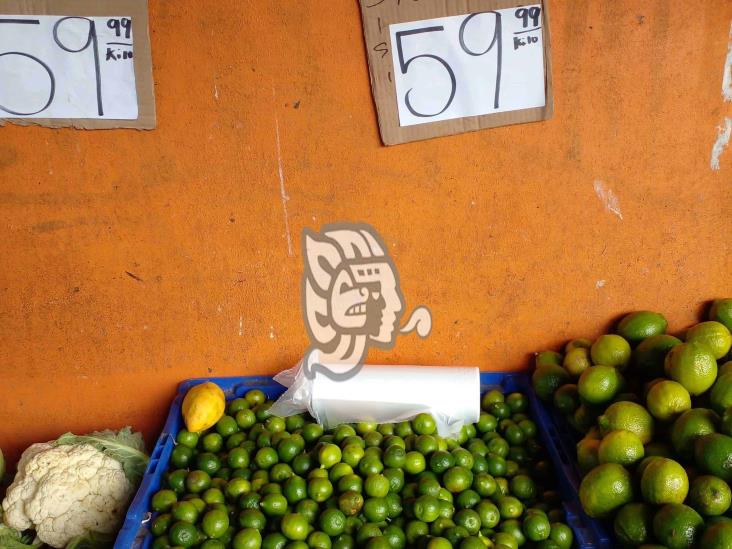 Precio del limón rebasa los 100 pesos en supermercados