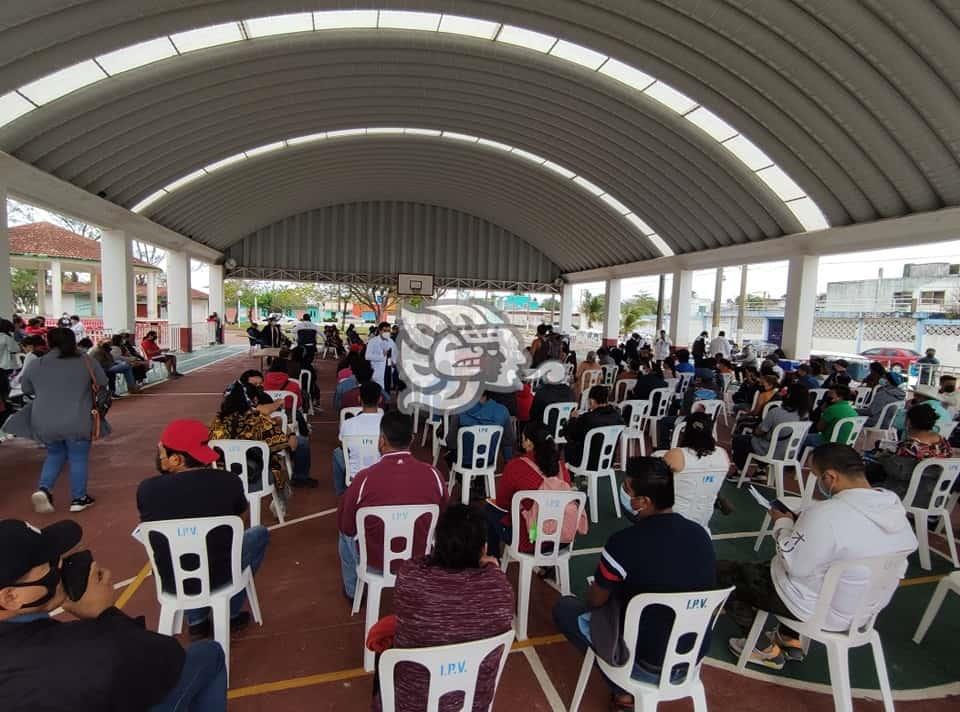 La “chaviza” de Allende recibe la tercera dosis de la vacuna contra el coronavirus