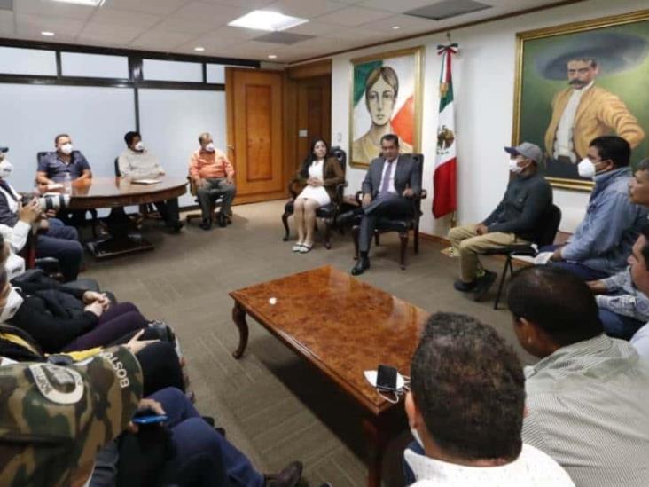 Agilizan permisos para pescadores de Tamiahua; Sergio Gutiérrez Luna interviene