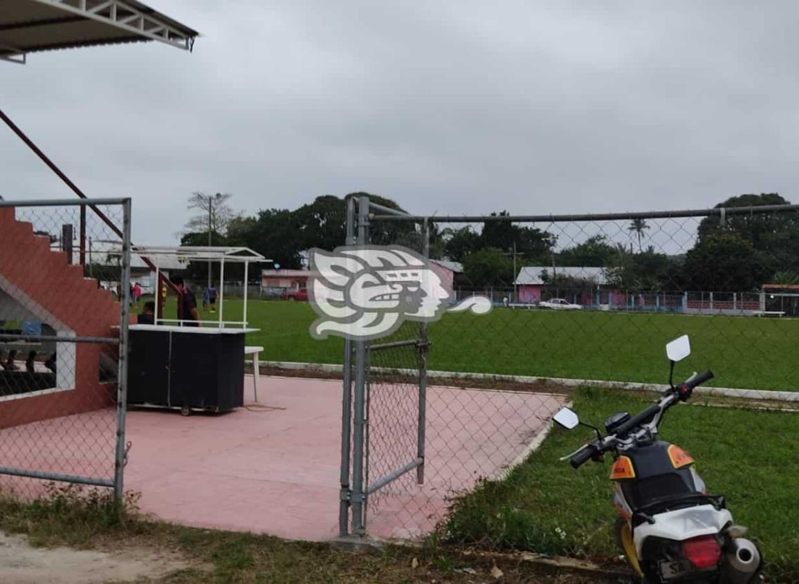 Vandalizan campo de ‘El Muelle’ en Agua Dulce