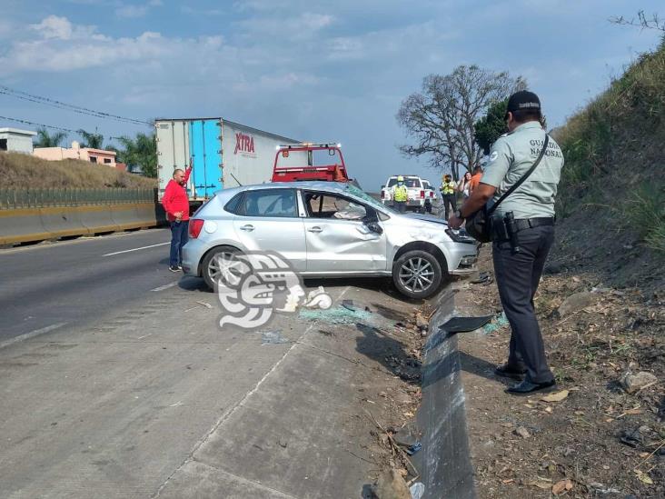 Volcadura de automóvil dejó una persona herida en la Córdoba- Veracruz