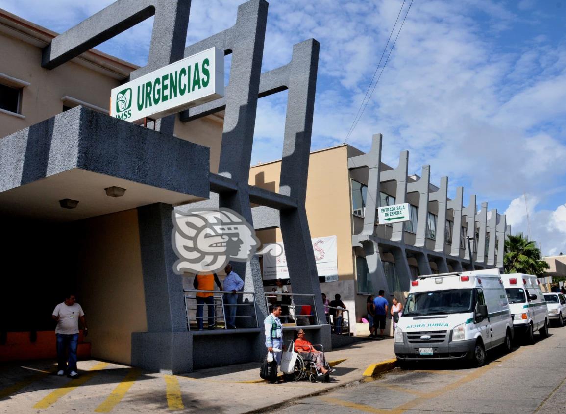 Hospitalizan en Coatzacoalcos a choapense tras caer de un segundo piso