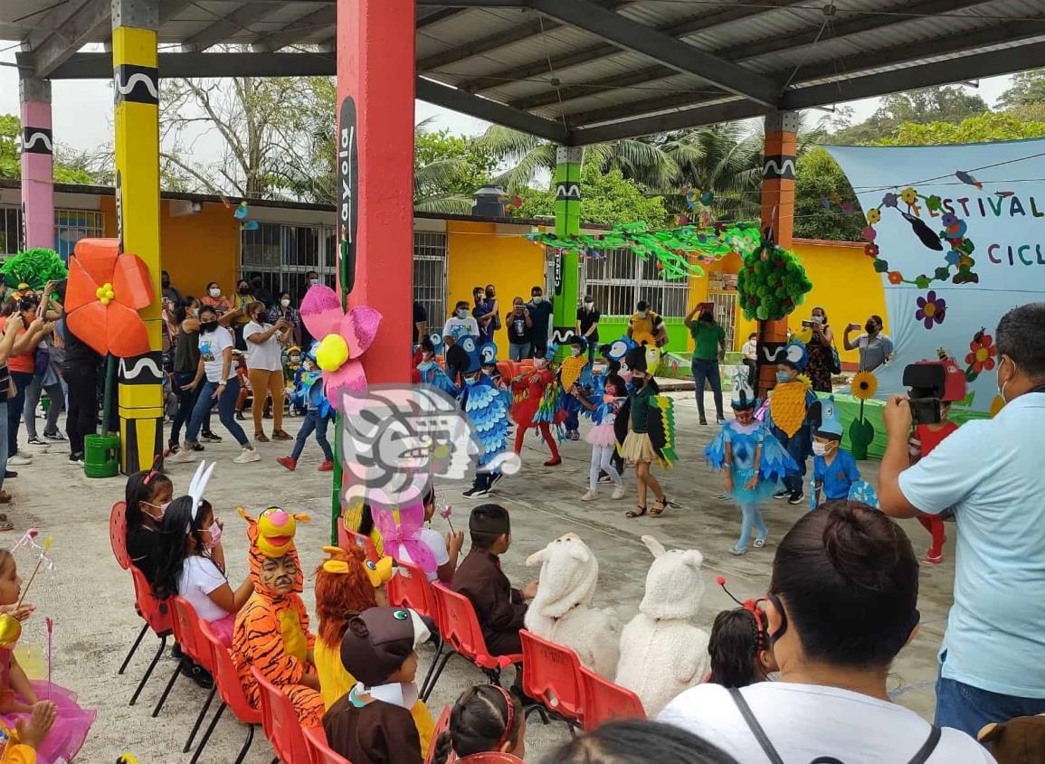 Con festival dan la bienvenida a la primavera en Moloacán