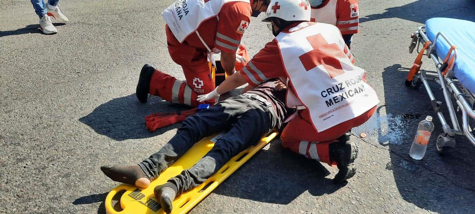 Se lanzó del puente Morelos en Veracruz; termina hospitalizado con lesiones internas