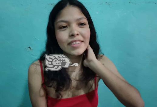 Rubí encontró su fuente de ingresos entre hilos, agujas y creatividad 