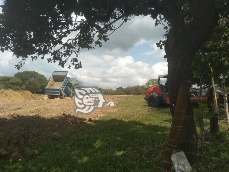 Perforaciones de pozos petroleros beneficia a obreros en Moloacán