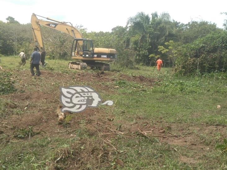 Perforaciones de pozos petroleros beneficia a obreros en Moloacán