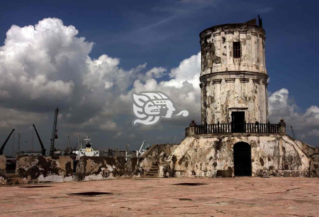 San Juan de Ulúa se encuentra abierto un 60 por ciento para turistas: Macías Lagunes