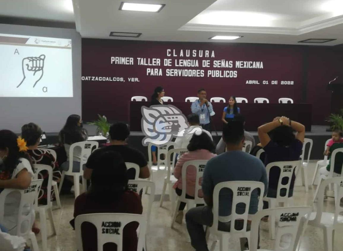 Culmina primer taller de lenguaje de señas para servidores públicos