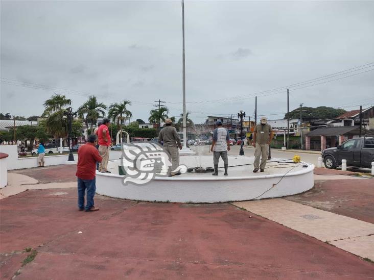 Trabajan en rescatar fuentes en Villa Cuichapa 