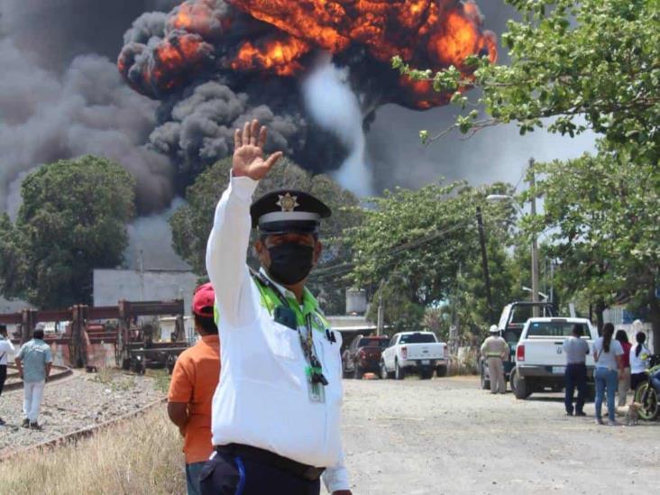 Reportan incendio en Puente Nacional; ordenan evacuar la zona