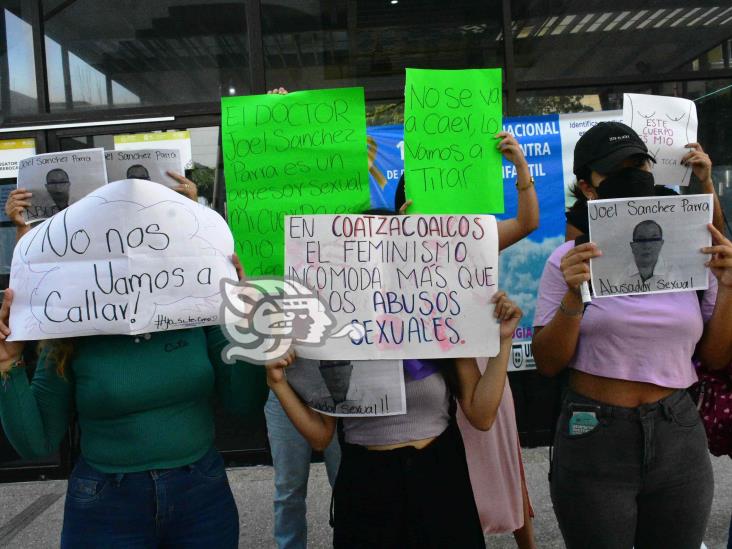 Médico del Gómez Farías habría abusado de mujer durante consulta; exigen destitución