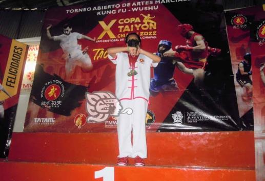 Atleta acayuqueña triunfa en "X Copa Tai Yon Chiapas 2022"